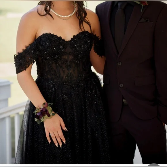 Cinderella Divine Appliqué Off Shoulder Tulle Gown CD0198Back Prom Dress Sz M